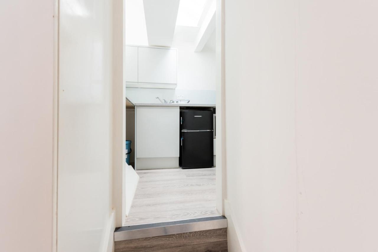 Stylish Studio Near Kensal Green ロンドン エクステリア 写真